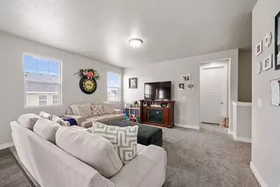 1895 N 925 E, North Ogden, UT 84414 - Photo 2