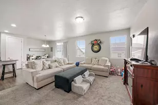 1895 N 925 E, North Ogden, UT 84414 - Photo 4