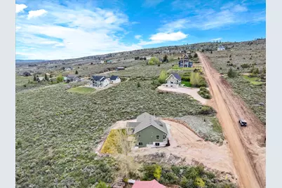 2072 S Sweetwater Pkwy, Garden City, UT 84028 - Photo 6