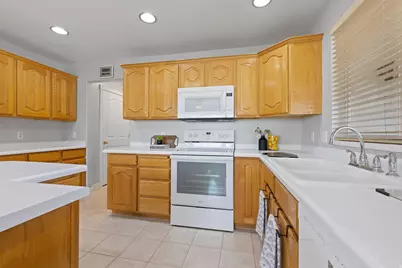 3778 W Mapleleaf Way, West Jordan, UT 84088 - Photo 10