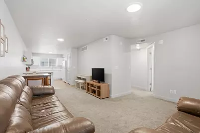 1140 W 950 N #C303, Orem, UT 84057 - Photo 4
