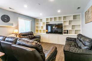 1796 W 1975 S, Syracuse, UT 84075 - Photo 4