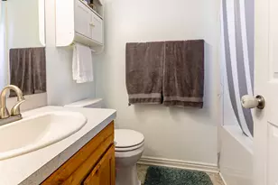 1796 W 1975 S, Syracuse, UT 84075 - Photo 14