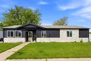950 S Glendale St W, Salt Lake City, UT 84104 - Photo 2