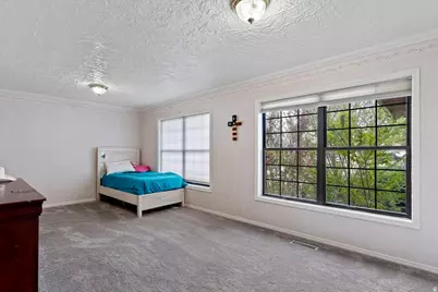 321 W 2575 N, Sunset, UT 84015 - Photo 16