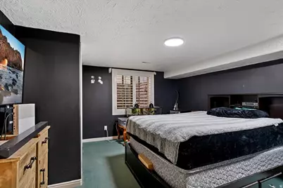 321 W 2575 N, Sunset, UT 84015 - Photo 22