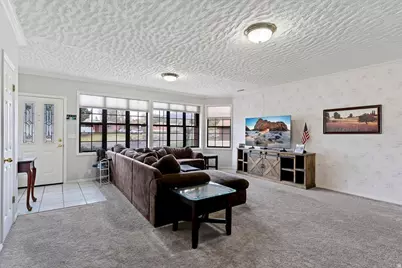 321 W 2575 N, Sunset, UT 84015 - Photo 4