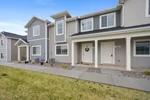 1048 E 2220 S, Heber City, UT 84032 - Photo 2