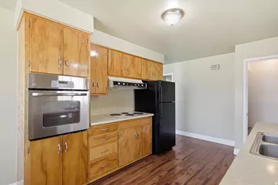391 W 5100 S, Washington Terrace, UT 84405 - Photo 8