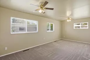 391 W 5100 S, Washington Terrace, UT 84405 - Photo 12