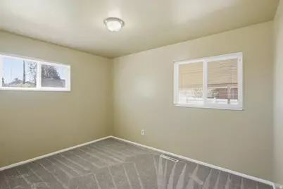 391 W 5100 S, Washington Terrace, UT 84405 - Photo 16