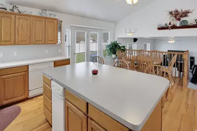 508 W 350 S, Layton, UT 84041 - Photo 10