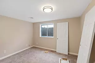1762 S 350 E, Kaysville, UT 84037 - Photo 16