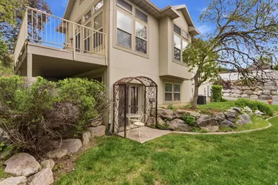 2493 E 1900 N, Layton, UT 84040 - Photo 38