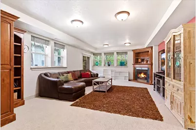 2493 E 1900 N, Layton, UT 84040 - Photo 30