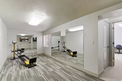 2493 E 1900 N, Layton, UT 84040 - Photo 36