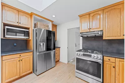 9712 S Stonehaven St, South Jordan, UT 84009 - Photo 8
