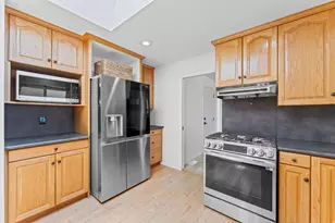 9712 S Stonehaven St, South Jordan, UT 84009 - Photo 8