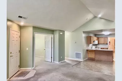 2104 W Jordan Villa Dr S, West Jordan, UT 84088 - Photo 10