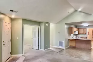 2104 W Jordan Villa Dr S, West Jordan, UT 84088 - Photo 10