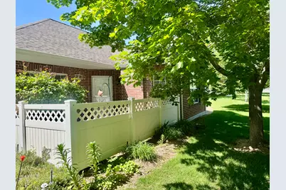2104 W Jordan Villa Dr S, West Jordan, UT 84088 - Photo 2