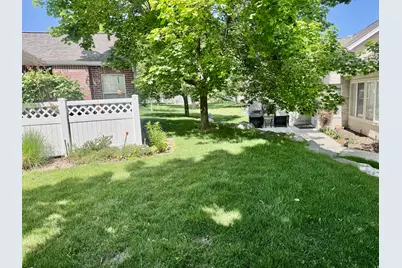 2104 W Jordan Villa Dr S, West Jordan, UT 84088 - Photo 42