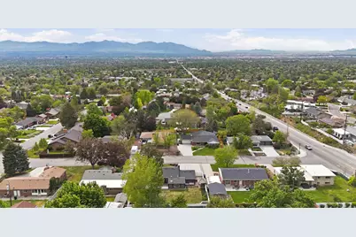 3927 S 3075 E, Holladay, UT 84124 - Photo 52