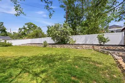 3927 S 3075 E, Holladay, UT 84124 - Photo 38