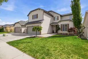 970 N Bexley Dr W, North Salt Lake, UT 84054 - Photo 2