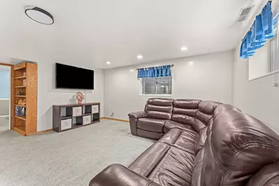 2416 E 10305 S, Sandy, UT 84092 - Photo 24