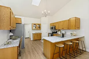 1077 E Brook Circle, Kaysville, UT 84037 - Photo 6
