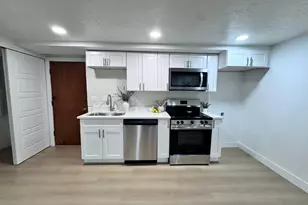 3927 W Rawhide Dr S, West Valley, UT 84120 - Photo 18