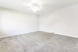 1709 N 200 W, Bountiful, UT 84010 - Photo 10