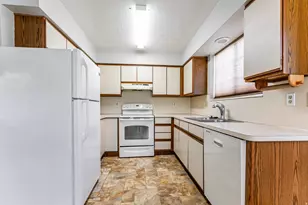 1709 N 200 W, Bountiful, UT 84010 - Photo 6