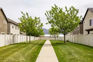 1844 W 2300 S, Woods Cross, UT 84087 - Photo 30
