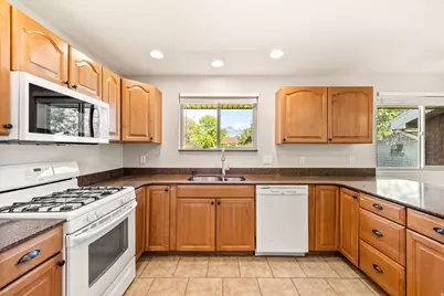 7985 S Coolidge St, Midvale, UT 84047 - Photo 8