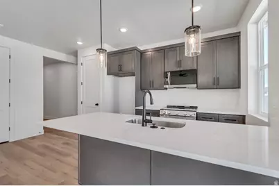 621 E Ryegrass Dr #311, Eagle Mountain, UT 84005 - Photo 6