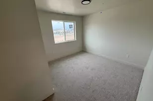 621 E Ryegrass Dr, Eagle Mountain, UT 84005 - Photo 20