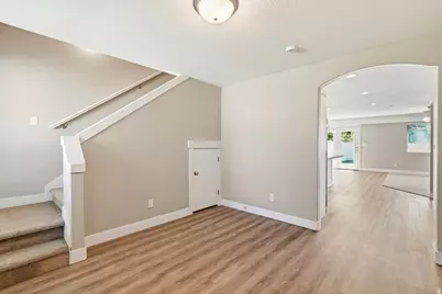 857 W 225 S, Springville, UT 84663 - Photo 2