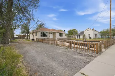 255 W Main St, Grantsville, UT 84029 - Photo 1