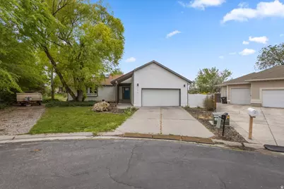 195 Country Club Dr, Stansbury Park, UT 84074 - Photo 2