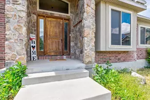 316 E Azure Cir S, Draper, UT 84020 - Photo 10