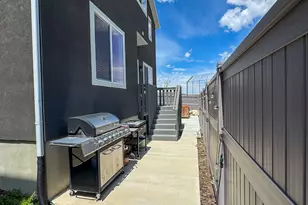 5141 E Rustic Patch Rd, Eagle Mountain, UT 84005 - Photo 28