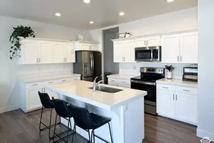 5141 E Rustic Patch Rd, Eagle Mountain, UT 84005 - Photo 6