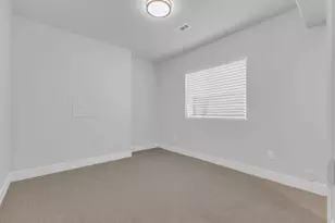 2466 E Lone Hill Dr, Draper, UT 84020 - Photo 40