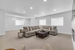 2466 E Lone Hill Dr, Draper, UT 84020 - Photo 32