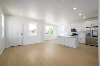1547 S 900 W #140, Clearfield, UT 84015 - Photo 4