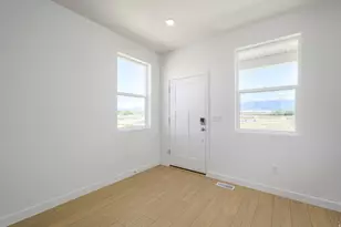 1547 S 900 W, Clearfield, UT 84015 - Photo 2