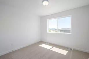 914 W 1600 S, Clearfield, UT 84015 - Photo 12