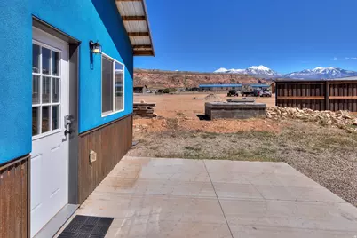 71 N Mount Peale Dr, Moab, UT 84532 - Photo 26